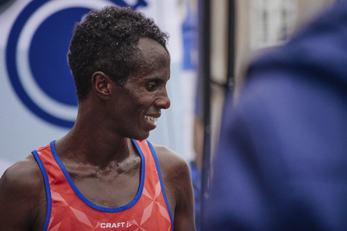 Abdi Ulad klarer OL-krav med hurtigste danske tid på maraton i 31 år
