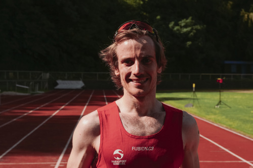 Christoffer Vienberg inspirerer med ny verdensrekord for para-atleter på 10.000m